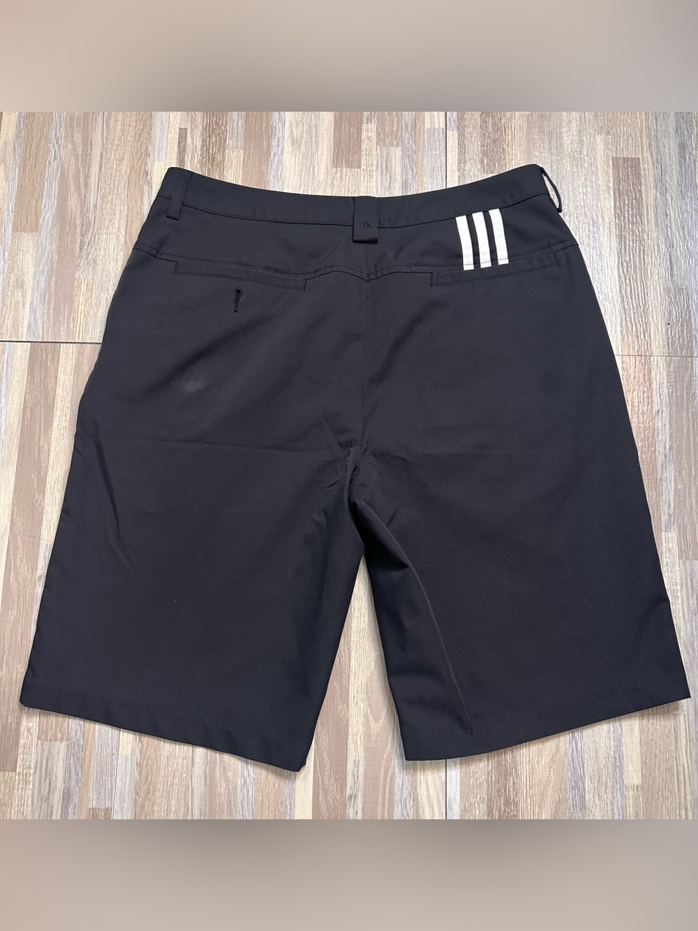 Men's Black Classic Adidas Climalite Golf Shorts Size 32 Waist - Picture 8 of 11